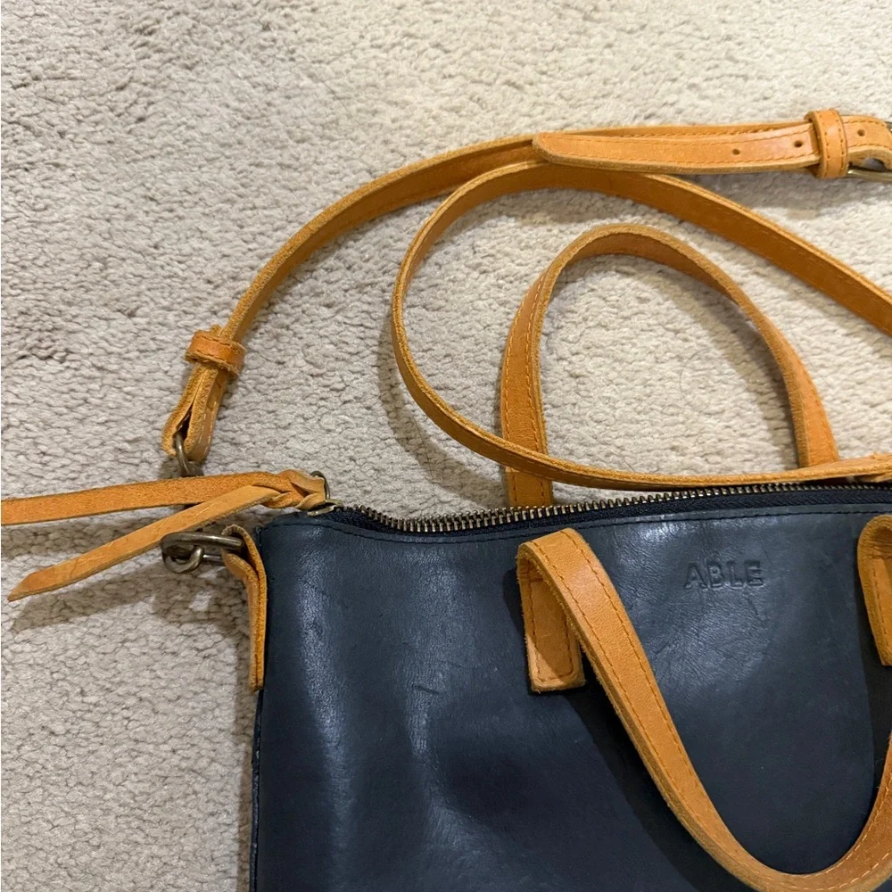 Able Leather crossbody - Picture 2 of 8